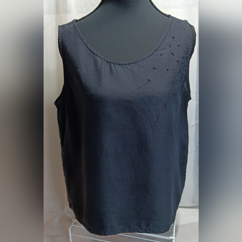 Uniform JohnPaulRichard Women's Black Top Size M With Beading